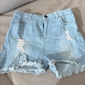 FITJEANS Light Wash Distressed Denim Shorts